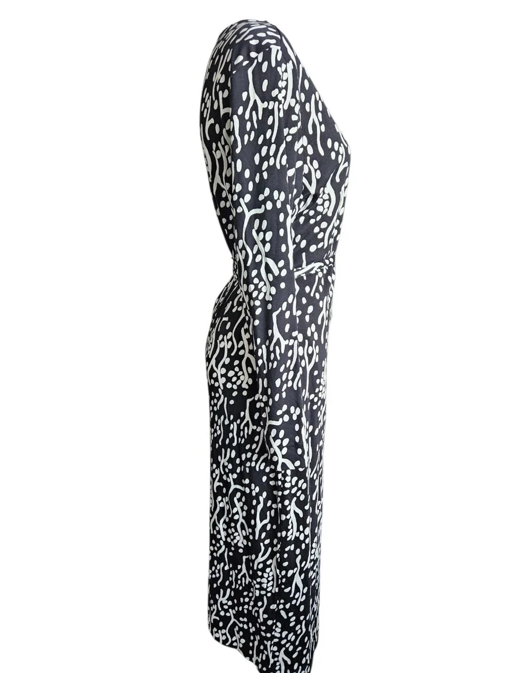Diane von Furstenberg Black White Abstract Print Wrap Midi Dress Sz LG